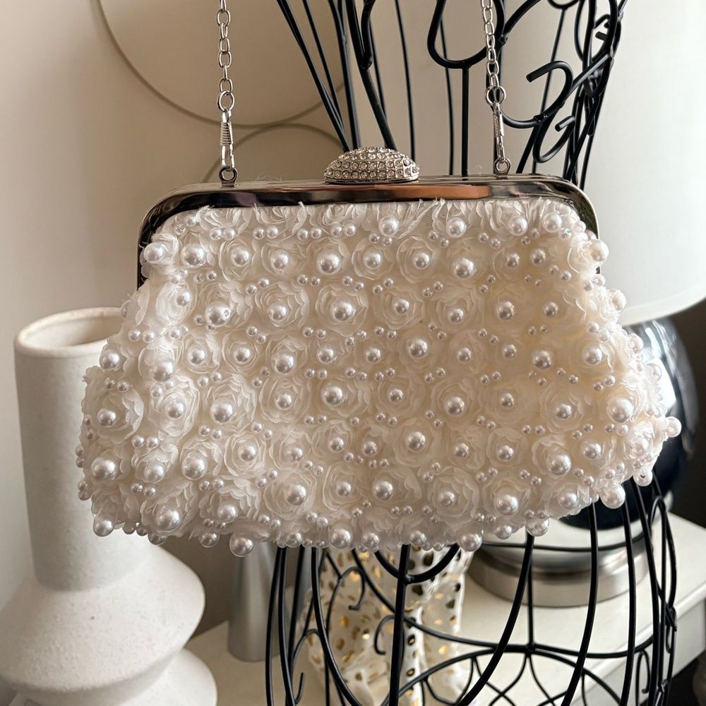 White Tulle Rosette Pearl Embellished Cocktail Chain Purse
